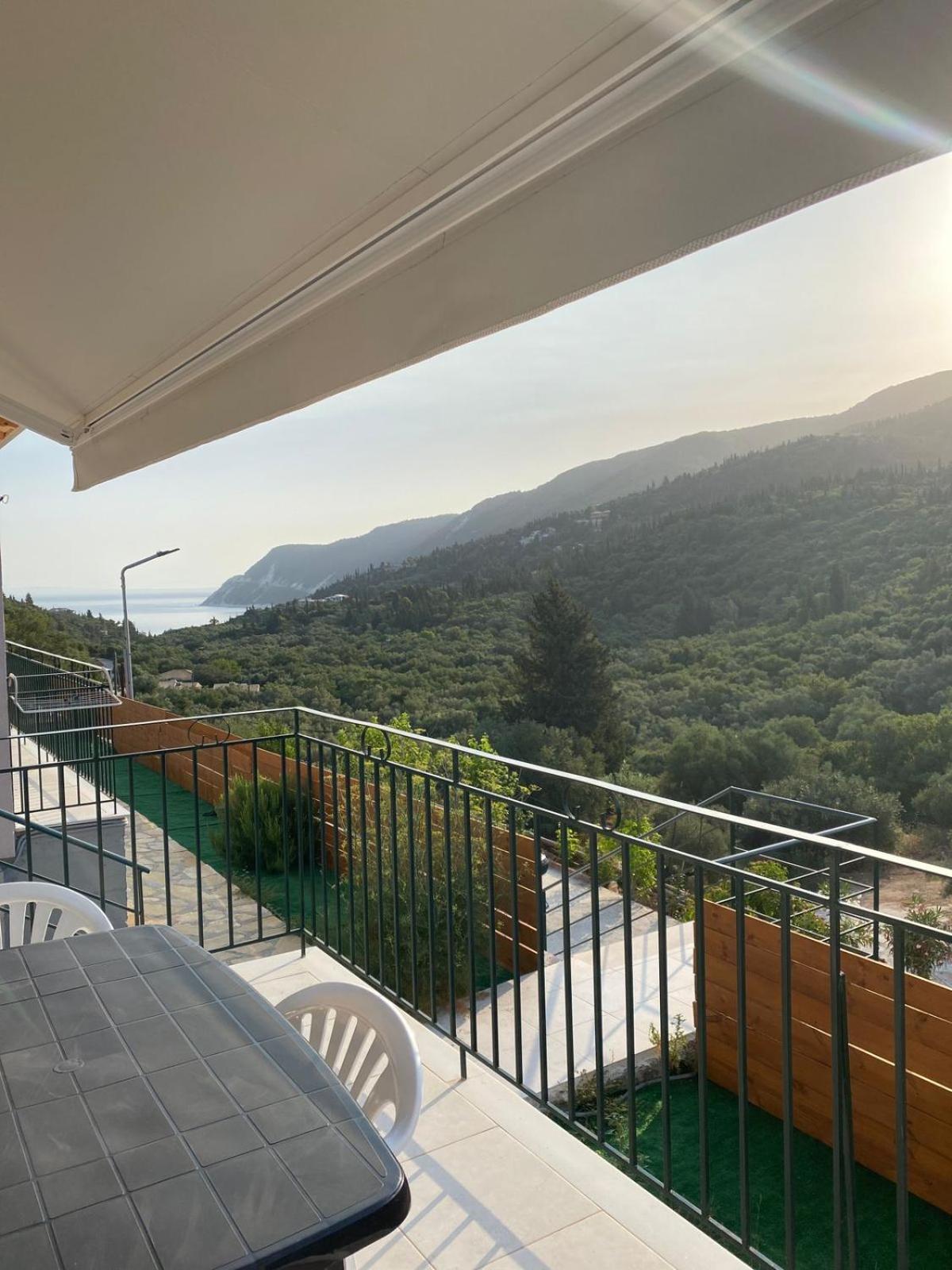 Babis Apartment Ayios Nikitas Ngoại thất bức ảnh